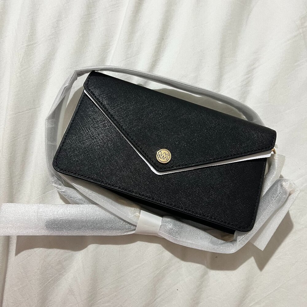 🏷 *NWT* MICHAEL KORS Jet Set Travel Black Leather Envelope Crossbody ✨🖤